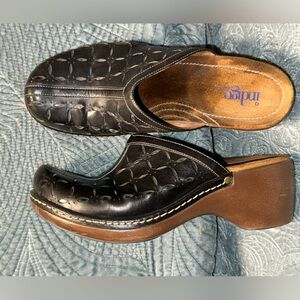 Indigo by Clarks Black Laser Cut Leather Slip On Clog Women's Size 40M